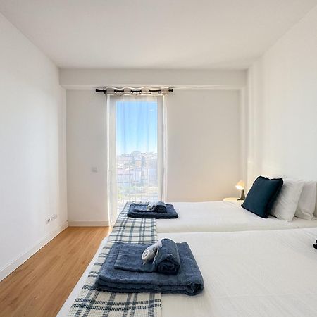 Bright Apartment Next To Main Avenue And Marina #1870 Lagos Luaran gambar