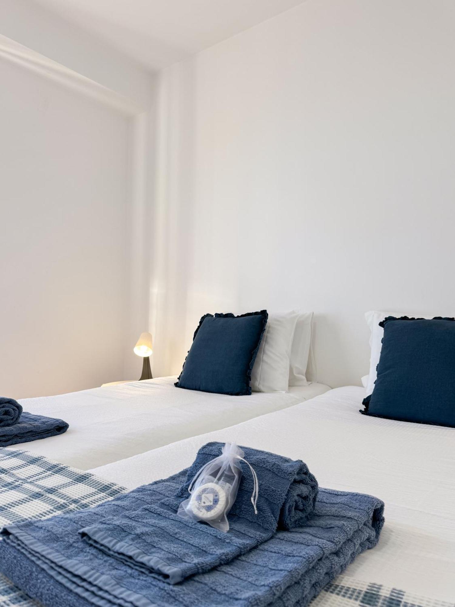 Bright Apartment Next To Main Avenue And Marina #1870 Lagos Luaran gambar