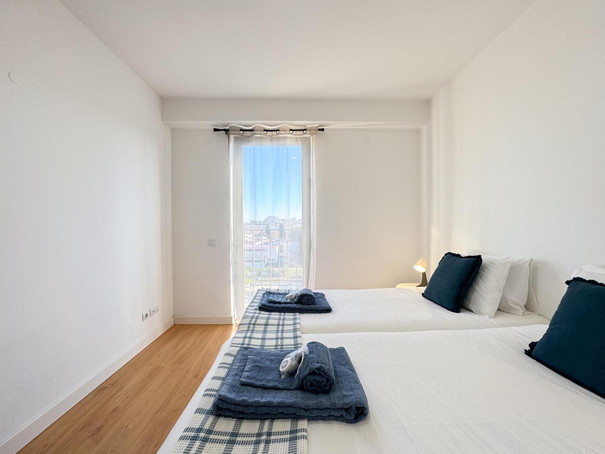 Bright Apartment Next To Main Avenue And Marina #1870 Lagos Luaran gambar