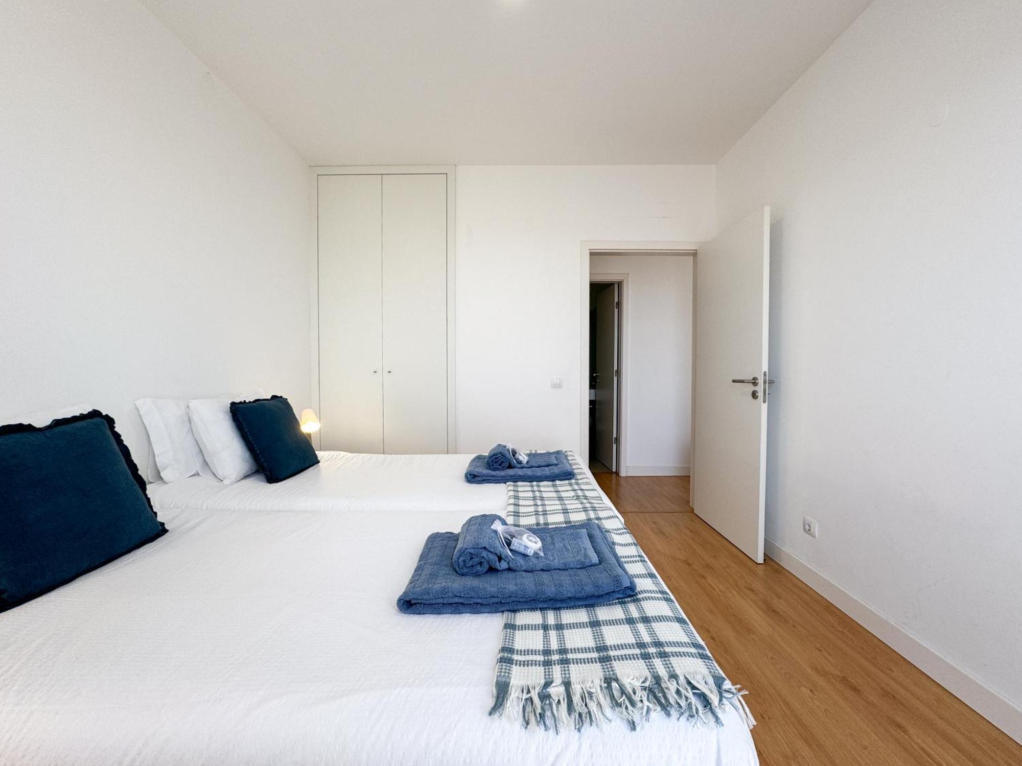 Bright Apartment Next To Main Avenue And Marina #1870 Lagos Luaran gambar